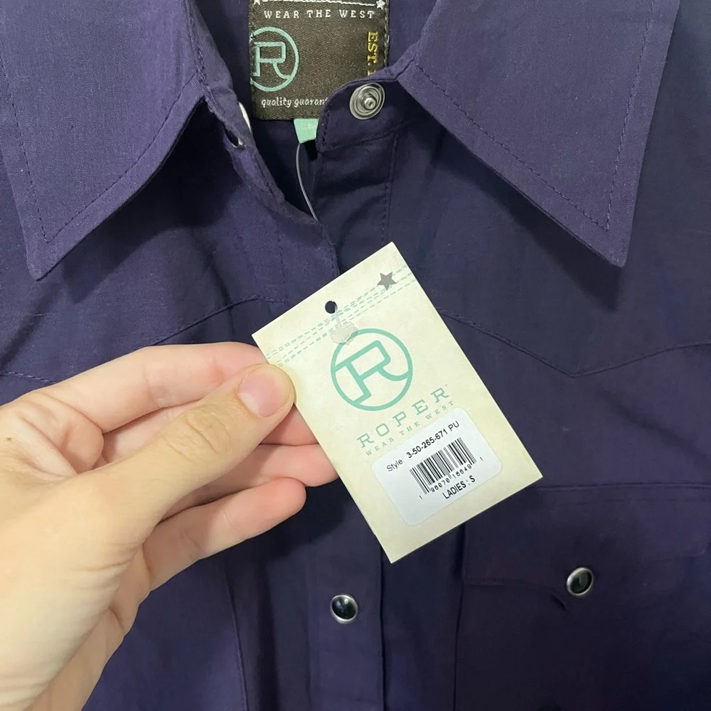 NWT Roper Button Up - Picture 2 of 3